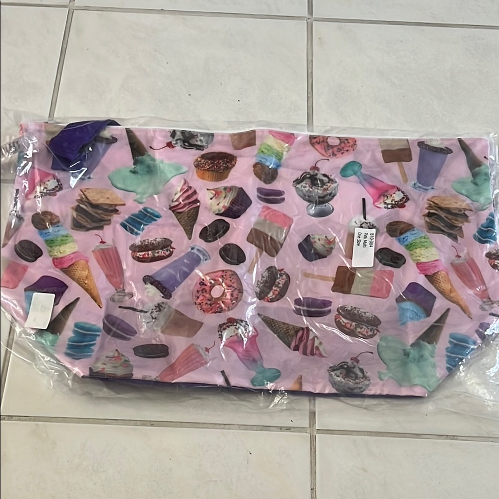 NEW IScream Weekender Tote
